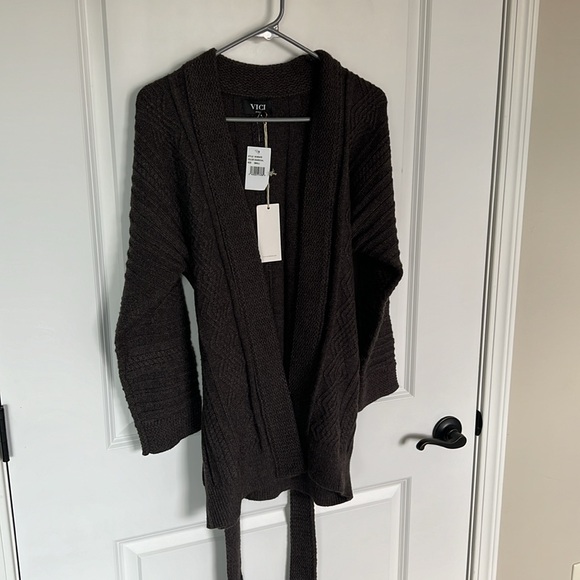 NWT Vici Exclusive x Fate Charcoal Cardigan. - Picture 2 of 16